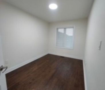 For Lease - 87 Mack Clement Lane, Richmond Hill, Ontario - Photo 2