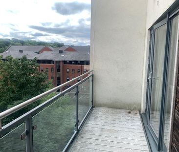 Studio to rent - Photo 2