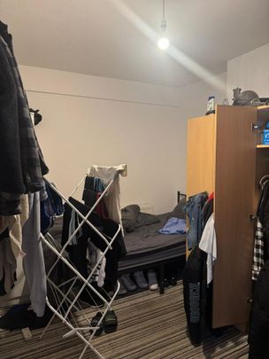 4 bedroom terraced house to rent - Photo 1