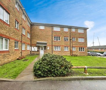 Trinity House, Argent Street, Grays, RM17 - Photo 2