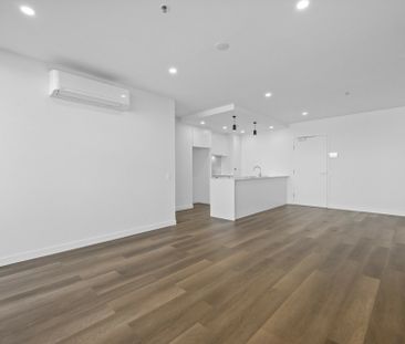 Spacious Two Bedroom Apartment - Photo 1