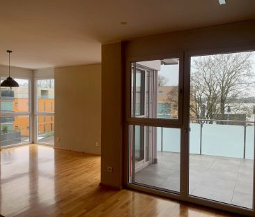 3-Zimmer-Wohnung mit möblierter Küche, Terrasse und Garagenparkplat... - Photo 4