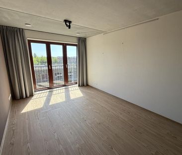 Appartement te huur: Haparandaweg 306 1013 BD Amsterdam - Photo 2