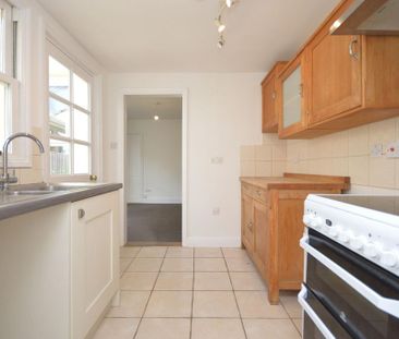 2 bedroom end of terrace house to rent - Photo 6