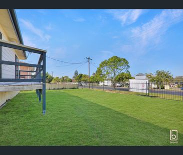 25 South Street, Killarney Vale, NSW 2261 - Photo 3