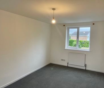 4 bedroom Four Bedroom Detached Home to rent - Photo 5