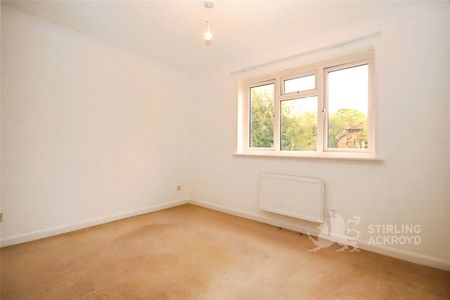 Westdene Meadows, Cranleigh, Surrey, GU6 8UJ - Photo 2