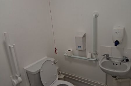 Thrawl Street – Flat 17 - Photo 4