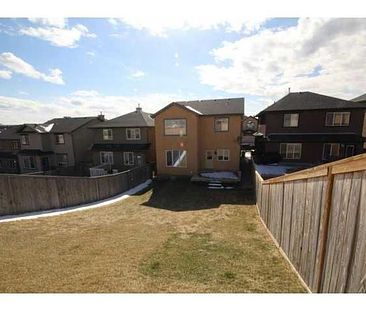 Exceptional 2300 Sqft, 2 Storey Home In Desirable Aspen! - Photo 4