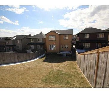 Exceptional 2300 Sqft, 2 Storey Home In Desirable Aspen. - Photo 4