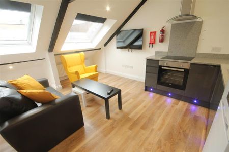 2 bedroom apartment to rent - Photo 3