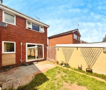 3 bedroom semi-detached house to rent - Photo 1