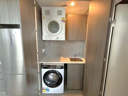 A24.05/7 Nipper Street HOMEBUSH - Photo 2