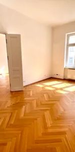 CHARMANTE, SONNIGE ALTBAUWOHNUNG MIT MINIBALKON - NÄHE U6 ALSER STRASSE UND AKH - 3 ER WG GEEIGNET - Photo 1