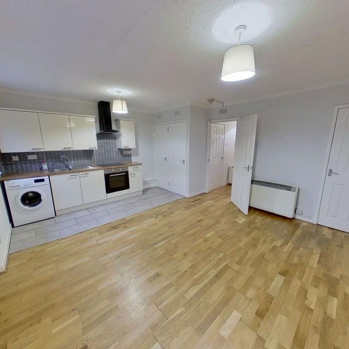 1 bedroom studio apartment to rent - Photo 1
