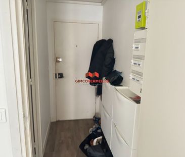 RUE DE LA PAROISSE A VERSAILLES APARTEMENT MEUBLE 2 PIECES 29.80 m2 - Photo 1