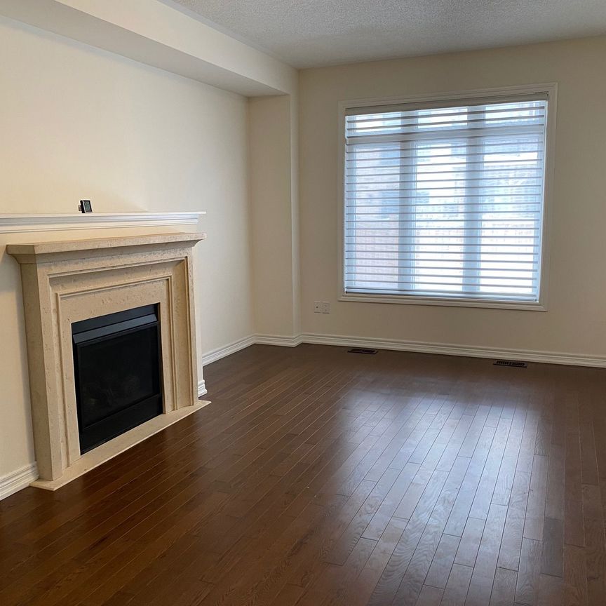 For Lease - 19 Hancock Street, Aurora, Ontario - Photo 1