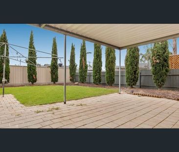 21 Blyth Avenue, Parafield Gardens, SA 5107 - Photo 6