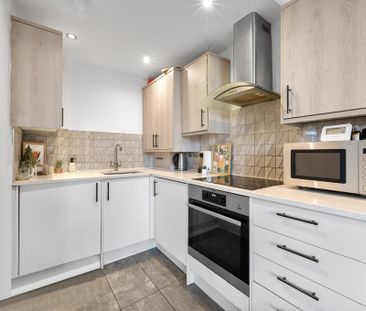 Studio to rent - Photo 6