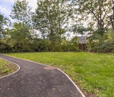 Studio to rent - Photo 6