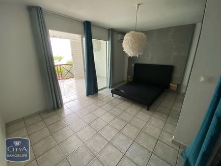 Location Appartement 1 pièce 39m² LA SALINE LES BAINS 97434 - Photo 2
