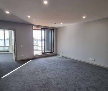 Hobsonville, 1 bedroom, $530 - Photo 2