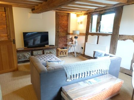 5 bedroom detached house to rent - Photo 3