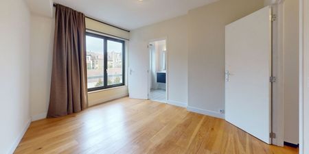 Appartement te huur in Brussel voor € 1.120 met 1 slaapkamer - Photo 4