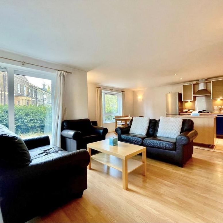2 bedroom flat to rent - Photo 1