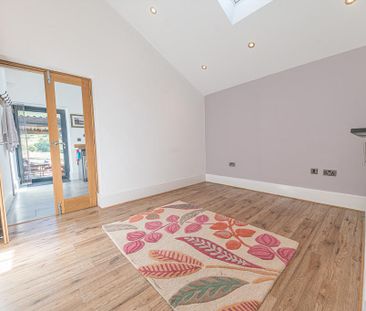 4 bedroom barn conversion to rent - Photo 4