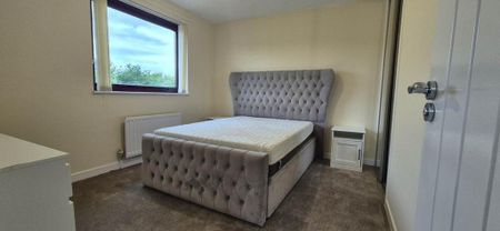 3 bedroom semi-detached house to rent - Photo 5