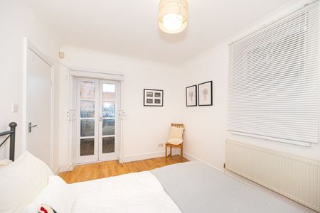 1 Bed Flat, Caleb Court, SE5 - Photo 4