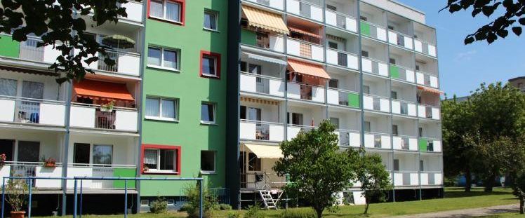 1 Raum Wohnung mit Balkon, Aufzug und ebenerdiger Dusche - Foto 1