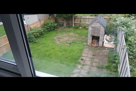 3 Bed Terraced House, Larchfield Close, B20 - Photo 5
