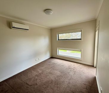 9 Hinterland Close, Lynbrook VIC - Photo 6