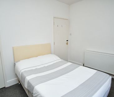 1 George Street - Photo 1