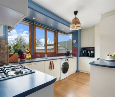 Townhouse Majura AVe - Photo 6
