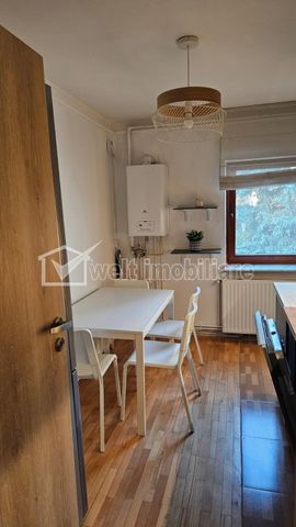 3 camere, decomandat, zona strazii Plopilor - Photo 3