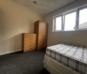 1 Bed Flat, Broadlands Road, SO17 - Photo 4