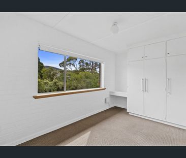 Freshly Painted One Bedroom Unit in Sandy Bay - Photo 2