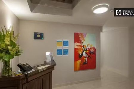 1-bedroom apartment for rent in North Inner City, Dublin - Photo 5