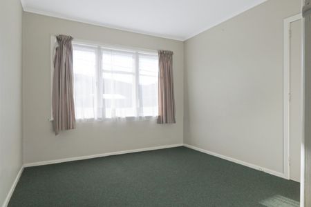 SILVERSTREAM - NEAT 2 BEDROOMS - Photo 3