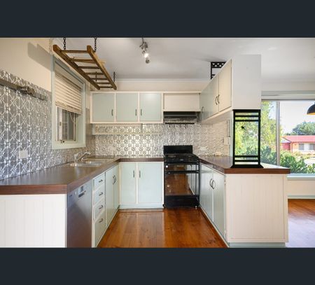 22 Isabella Road, Morphett Vale, SA 5162 - Photo 2