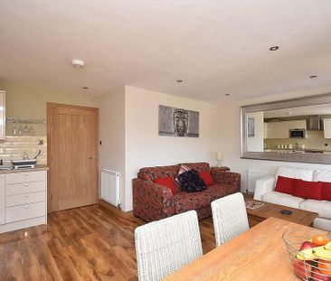 2 bedroom apartment to rent - Photo 3