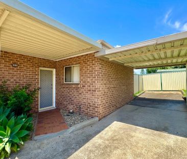 2 Bedroom Townhouse In Prime Location - Photo 3