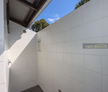 4br house dual living option of 2br + Study AND separately accessed... - Photo 2