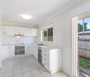 Modern 3 Bedroom Duplex - Perfect Kallangur Location! - Photo 6