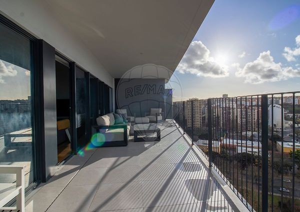 Apartamento T4 em Lisboa