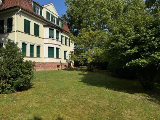 Exklusive, sanierte Wohnung in Traumvilla mit Park! - Foto 1