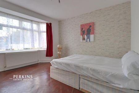 5 bedroom semi-detached house to rent - Photo 5